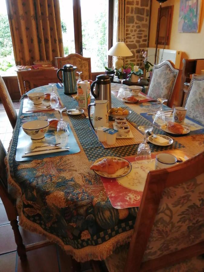 Les Petites Chapelles Acomodação com café da manhã Saint-Pierre-de-Plesguen Exterior foto